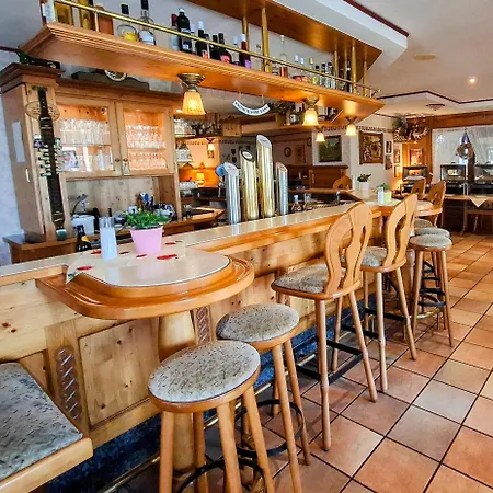 豪斯索纳赛尔兰德酒店 酒店 哈伦贝格