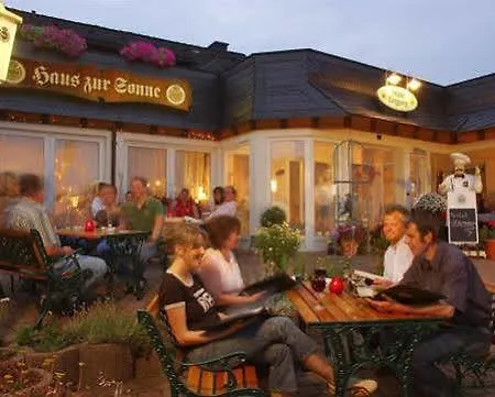 ホテル Haus Zur Sonne Sauerland 3*