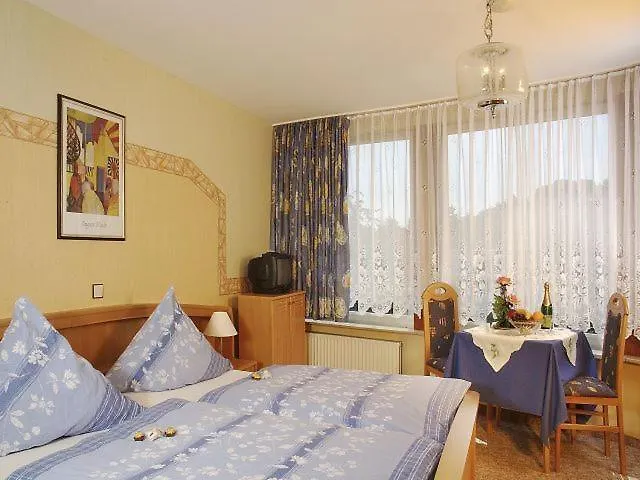 Haus Zur Sonne Sauerland Otel Hallenberg