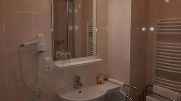 Haus Zur Sonne Sauerland Otel Hallenberg